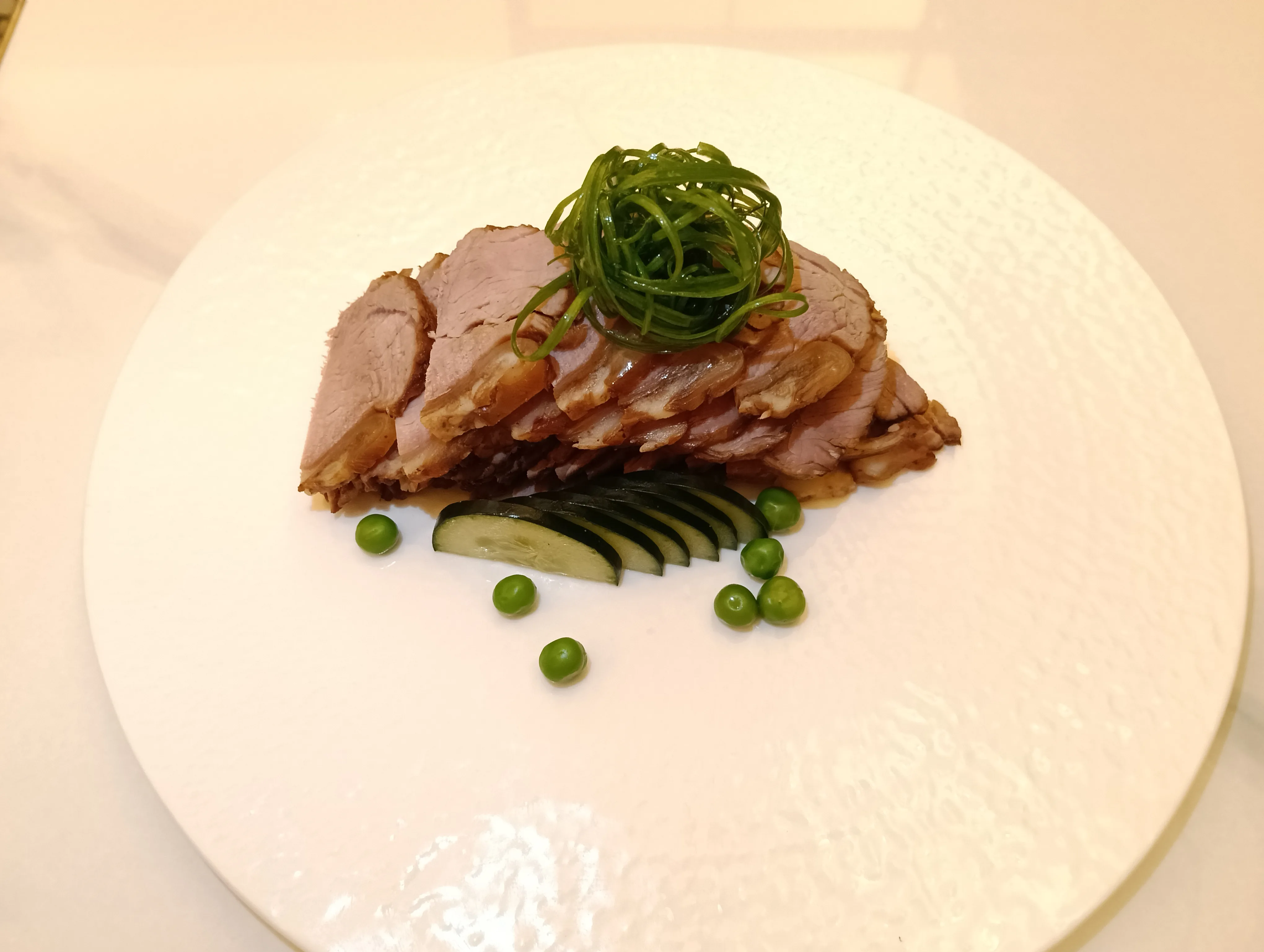 Tendão de bovino marinado